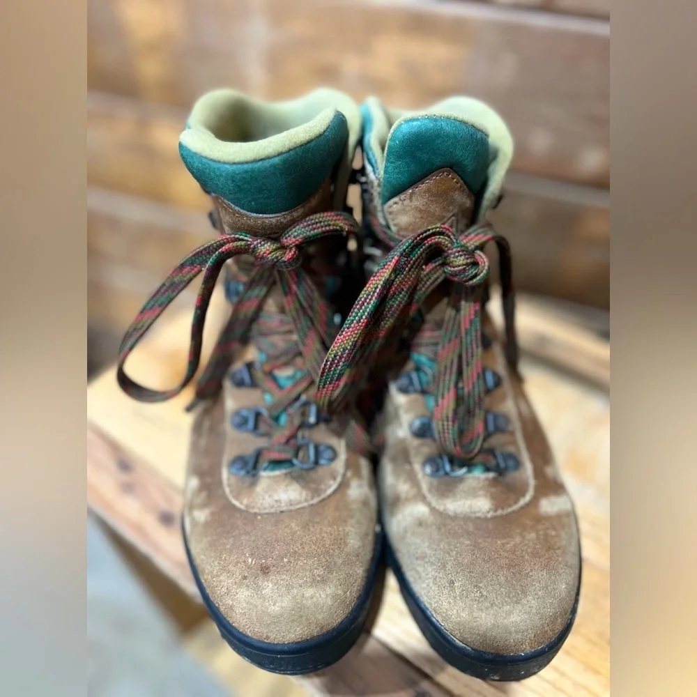 Asolo Suede Leather Hiking Boots Tan & Forest Green Men’s 7 / Women’s 8.5